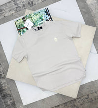 Load image into Gallery viewer, T-shirt