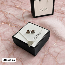Load image into Gallery viewer, Necklace