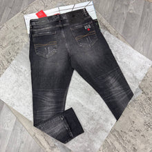Load image into Gallery viewer, Jeans