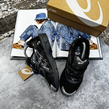 Load image into Gallery viewer, Shoes
