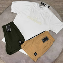 Load image into Gallery viewer, T-shirt