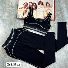 Load image into Gallery viewer, Tracksuit women