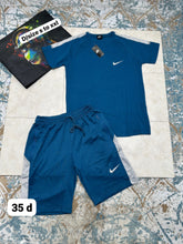 Load image into Gallery viewer, Tshirt