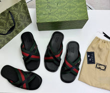 Load image into Gallery viewer, Slipper