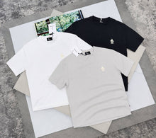 Load image into Gallery viewer, T-shirt