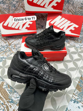 Load image into Gallery viewer, Shoes