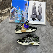 Load image into Gallery viewer, Shoes