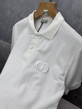 Load image into Gallery viewer, T-shirt