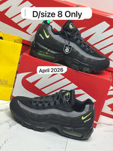 Load image into Gallery viewer, Shoes