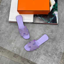 Load image into Gallery viewer, Slipper