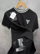 Load image into Gallery viewer, T-shirt