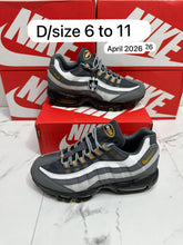 Load image into Gallery viewer, Shoes
