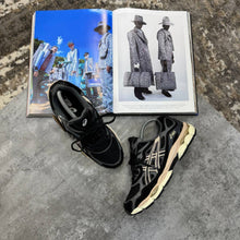 Load image into Gallery viewer, Shoes