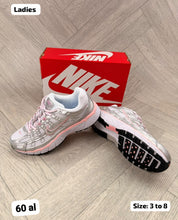 Load image into Gallery viewer, Shoes