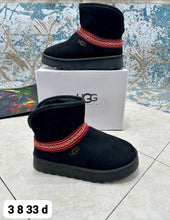 Load image into Gallery viewer, Shoes