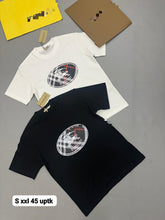 Load image into Gallery viewer, Tshirt