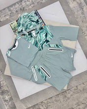 Load image into Gallery viewer, Tshirt
