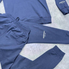 Load image into Gallery viewer, Tracksuit