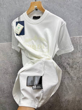 Load image into Gallery viewer, T-shirt