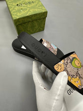Load image into Gallery viewer, Slipper