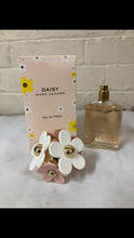Load image into Gallery viewer, Perfume