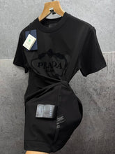 Load image into Gallery viewer, T-shirt