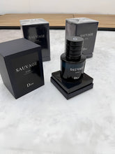 Load image into Gallery viewer, Perfume