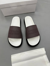 Load image into Gallery viewer, Slipper