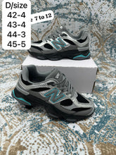 Load image into Gallery viewer, Shoes