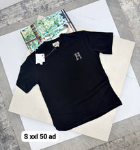 Load image into Gallery viewer, T-shirt