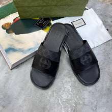 Load image into Gallery viewer, Slipper