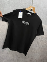 Load image into Gallery viewer, T-shirt