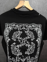 Load image into Gallery viewer, T-shirt