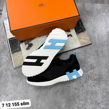 Load image into Gallery viewer, Shoes