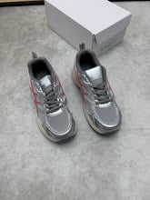 Load image into Gallery viewer, Shoes