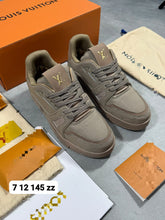 Load image into Gallery viewer, Shoes