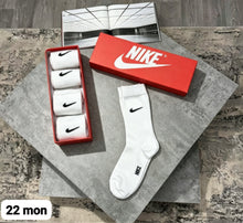 Load image into Gallery viewer, Socks