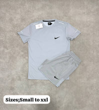 Load image into Gallery viewer, Tshirt