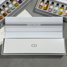 Load image into Gallery viewer, Perfume