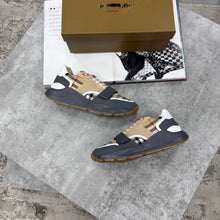Load image into Gallery viewer, Shoes