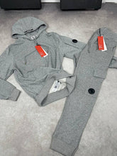 Load image into Gallery viewer, Tracksuit