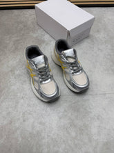 Load image into Gallery viewer, Shoes