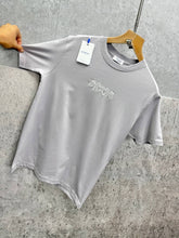 Load image into Gallery viewer, T-shirt