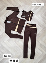 Load image into Gallery viewer, Tracksuit