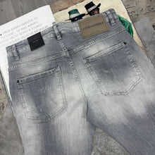 Load image into Gallery viewer, Jeans