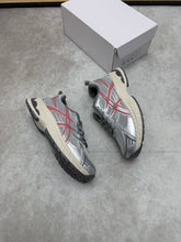 Load image into Gallery viewer, Shoes