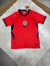 Load image into Gallery viewer, Tshirt