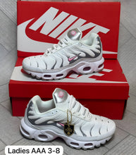 Load image into Gallery viewer, Shoes women
