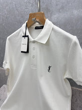 Load image into Gallery viewer, T-shirt