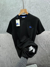 Load image into Gallery viewer, Tshirt